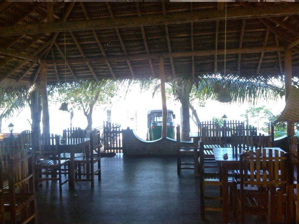Fishermens Lodge&Restaurant Ranna Exterior foto