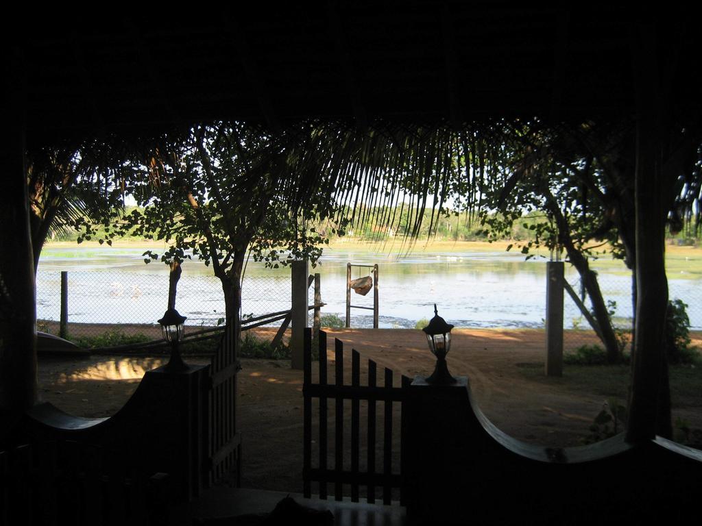 Fishermens Lodge&Restaurant Ranna Exterior foto
